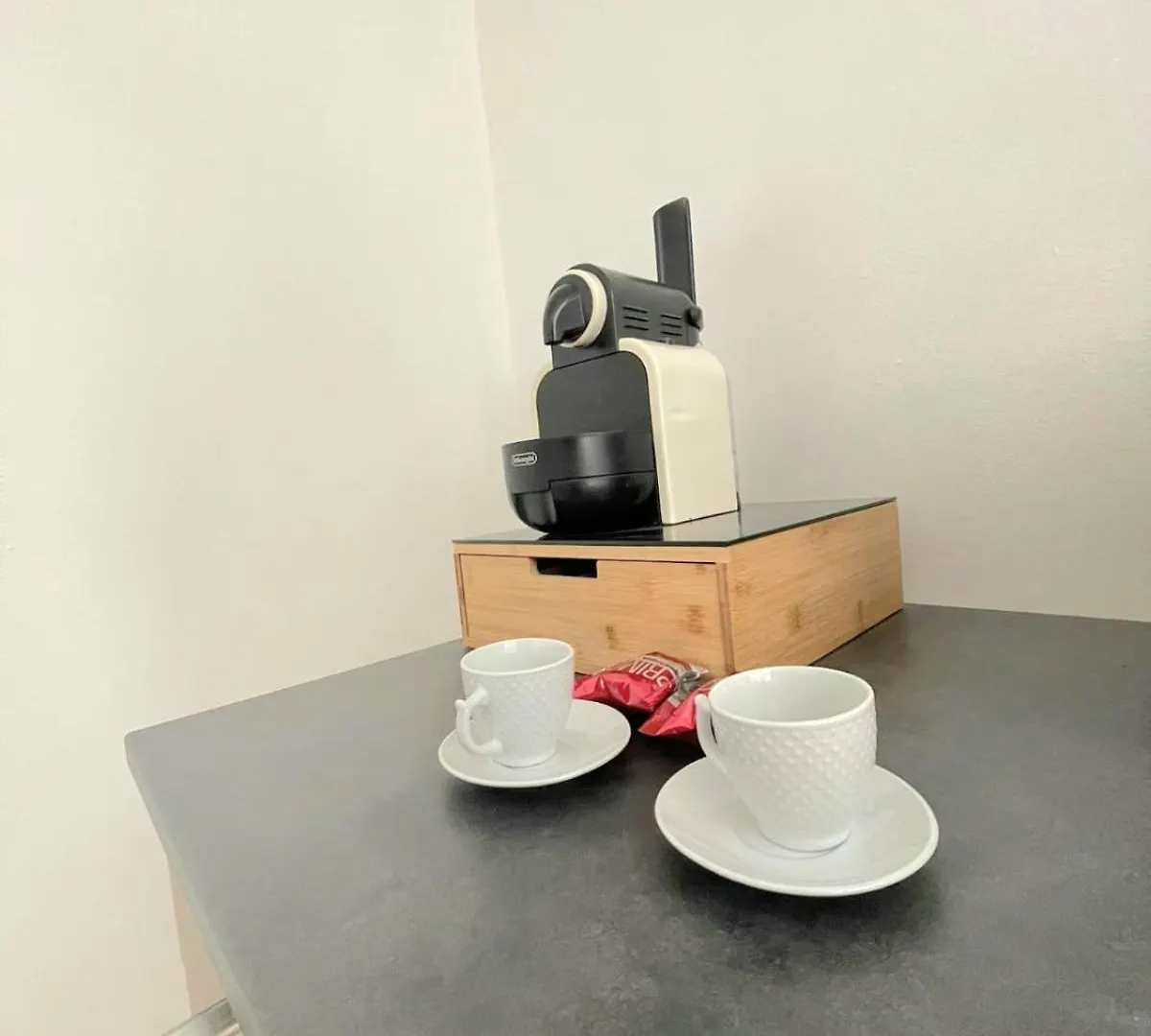 May'S Apartment Катания